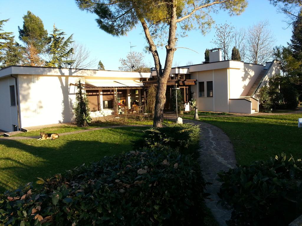 Al Villino Del Sole Bed & Breakfast Fano Ngoại thất bức ảnh